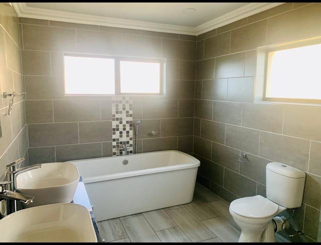 3 BEDROOM HOUSE FOR SALE IN HEIDELBERG CENTRAL
